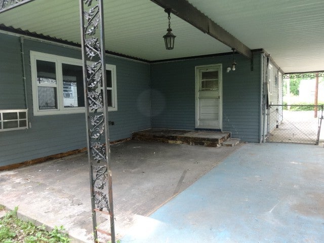 2605 Aspen Dr