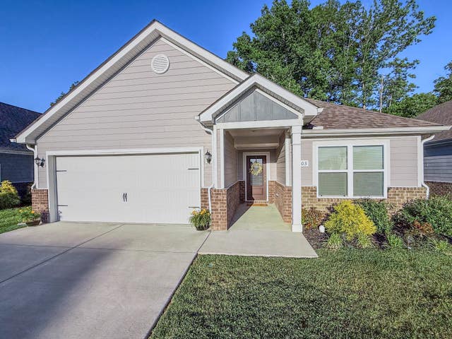 1003 Autumnwood Dr