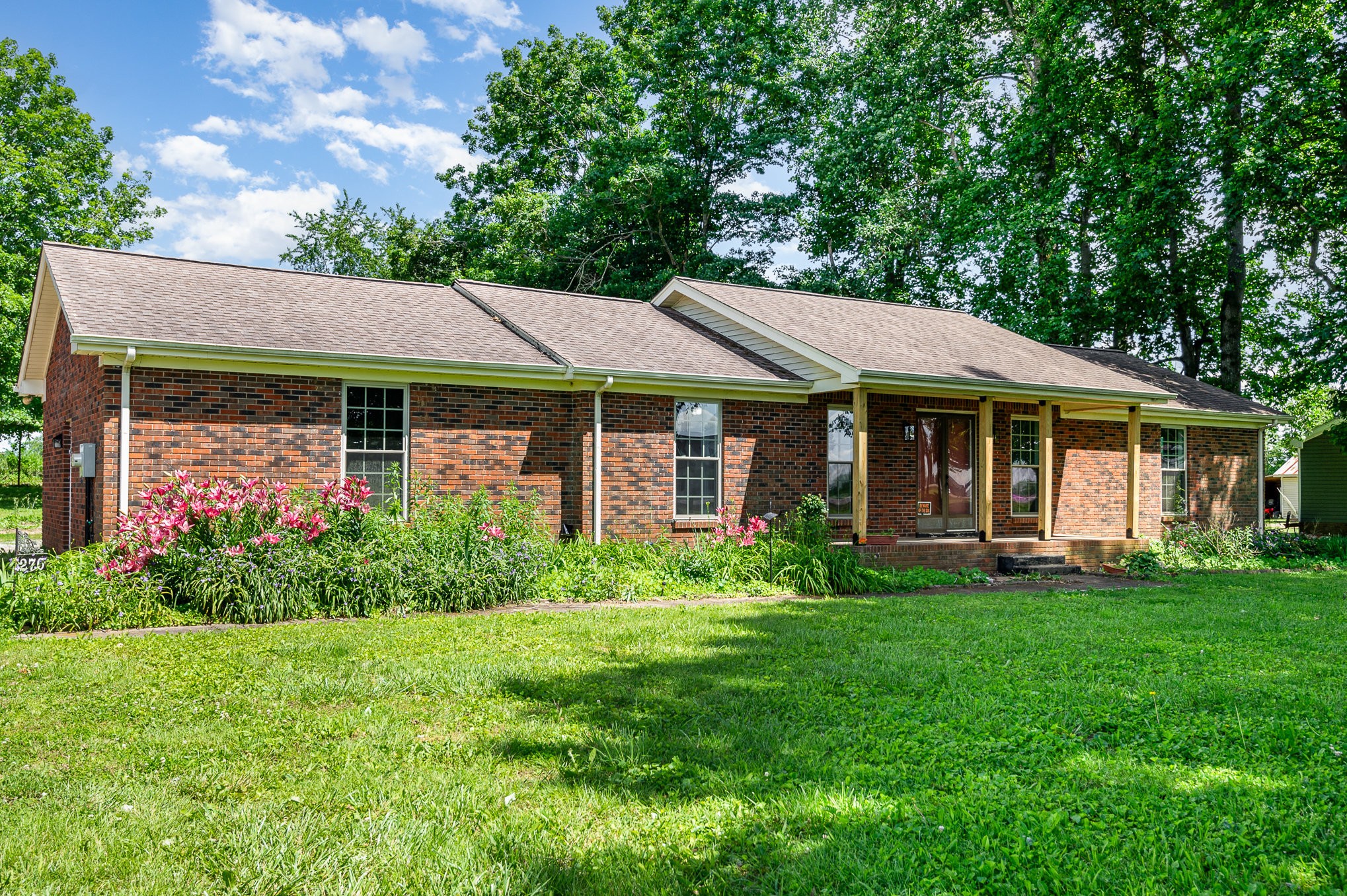 270 Greenfield Ln