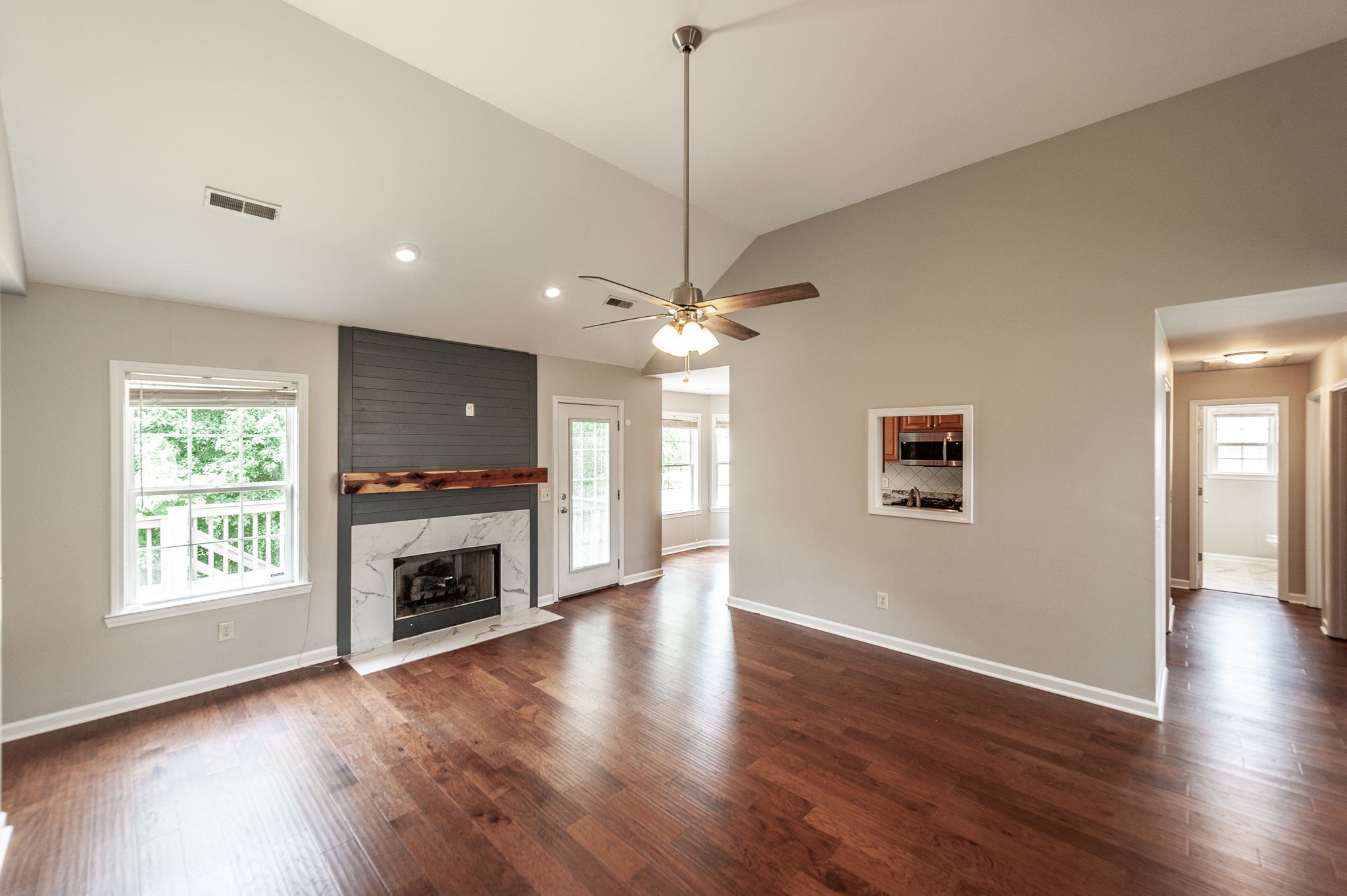 102 Buckhaven Ct