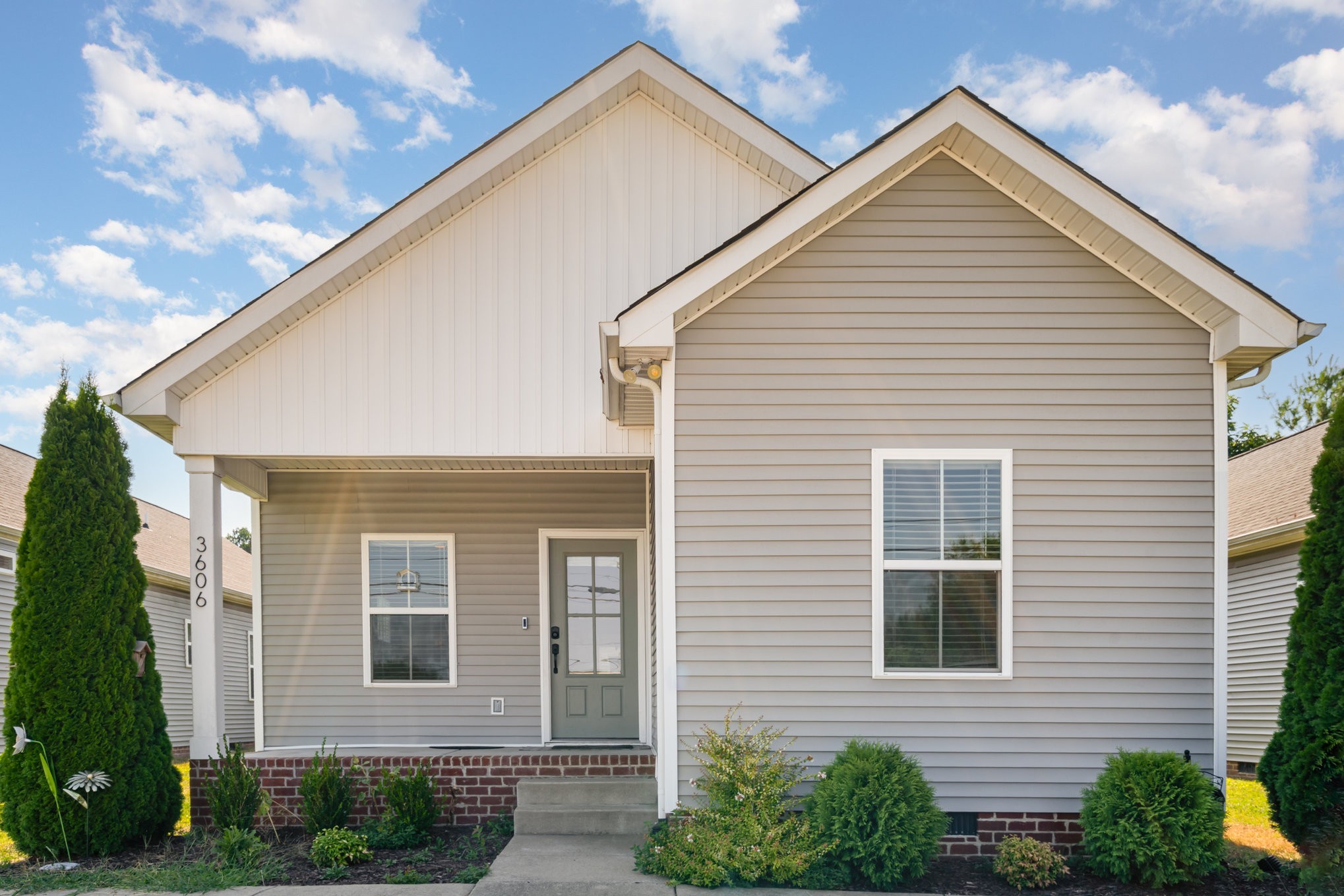 3606 Highway 31 W