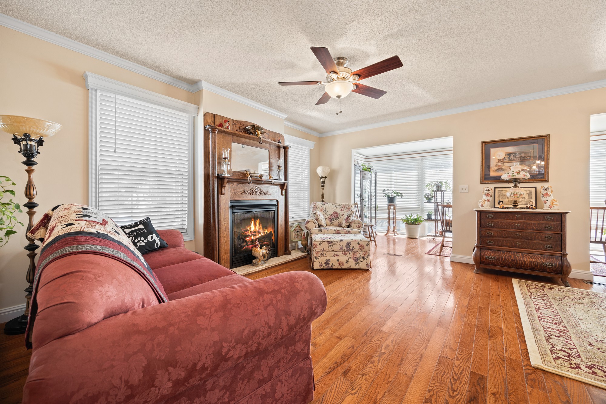 275 Hawthorn Loop