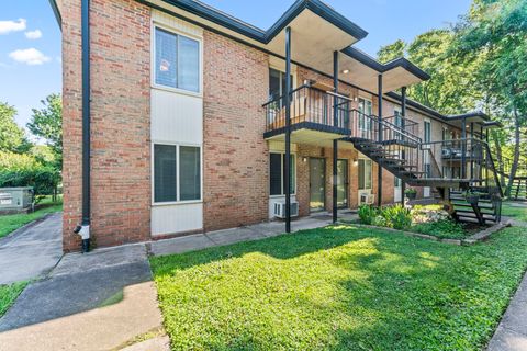 2601 Hillsboro Pike K5 Nashville TN 37212