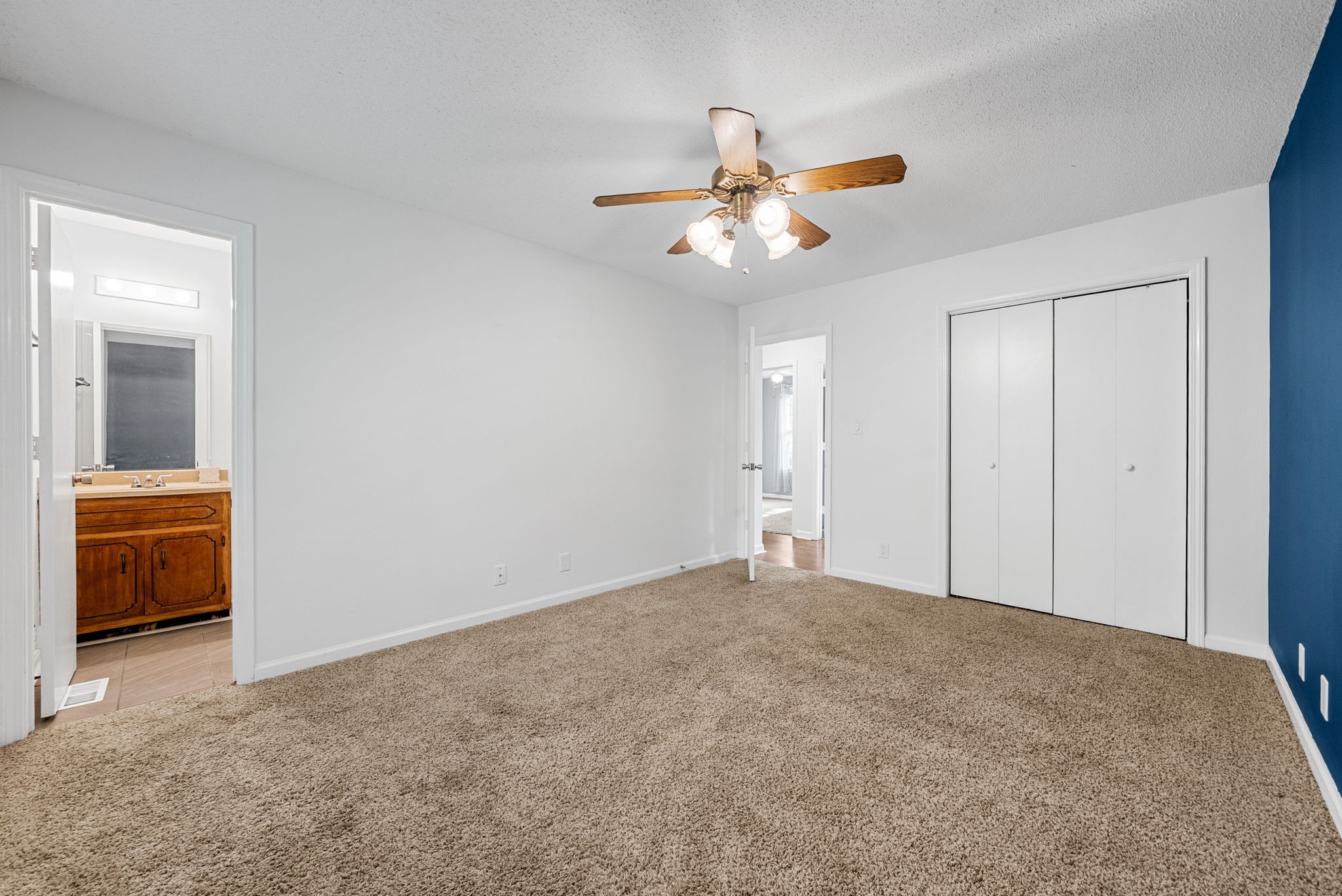 Clarksville, Tennessee 37042, United States, 3 Bedrooms Bedrooms, ,2 BathroomsBathrooms,Residential,Active,168150