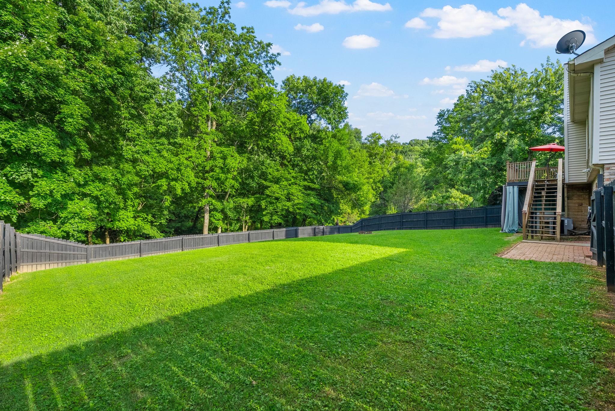 Clarksville, Tennessee 37042, United States, 3 Bedrooms Bedrooms, ,2 BathroomsBathrooms,Residential,Active,168150