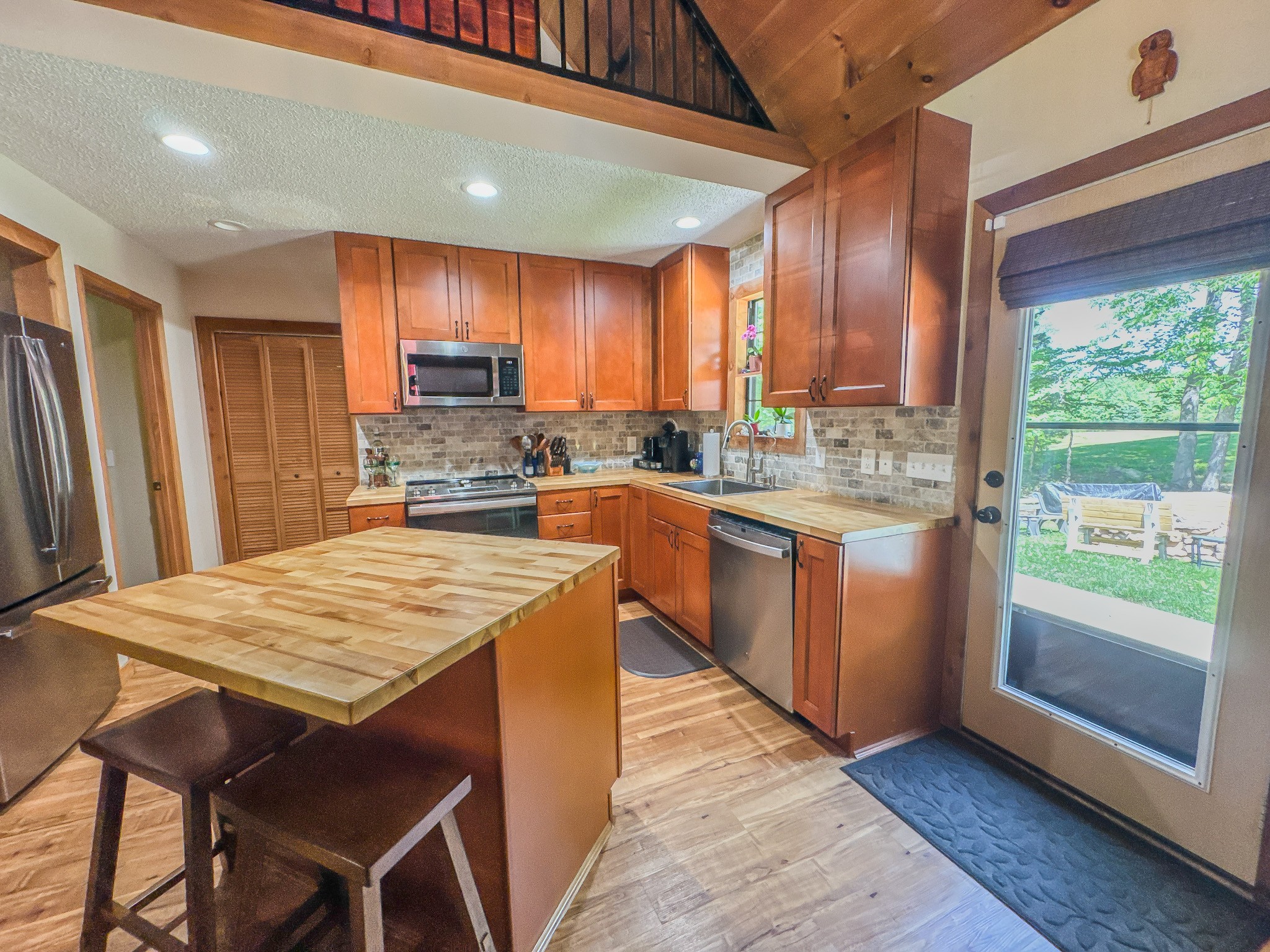 220 Ovilla Ln