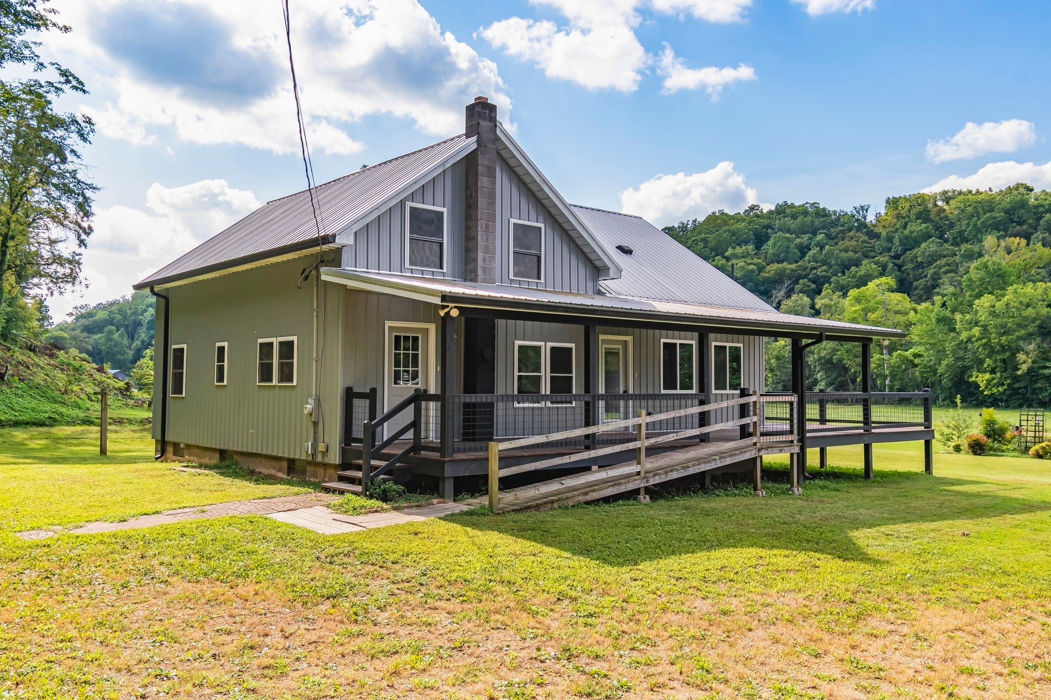 3344 Highway 438 E