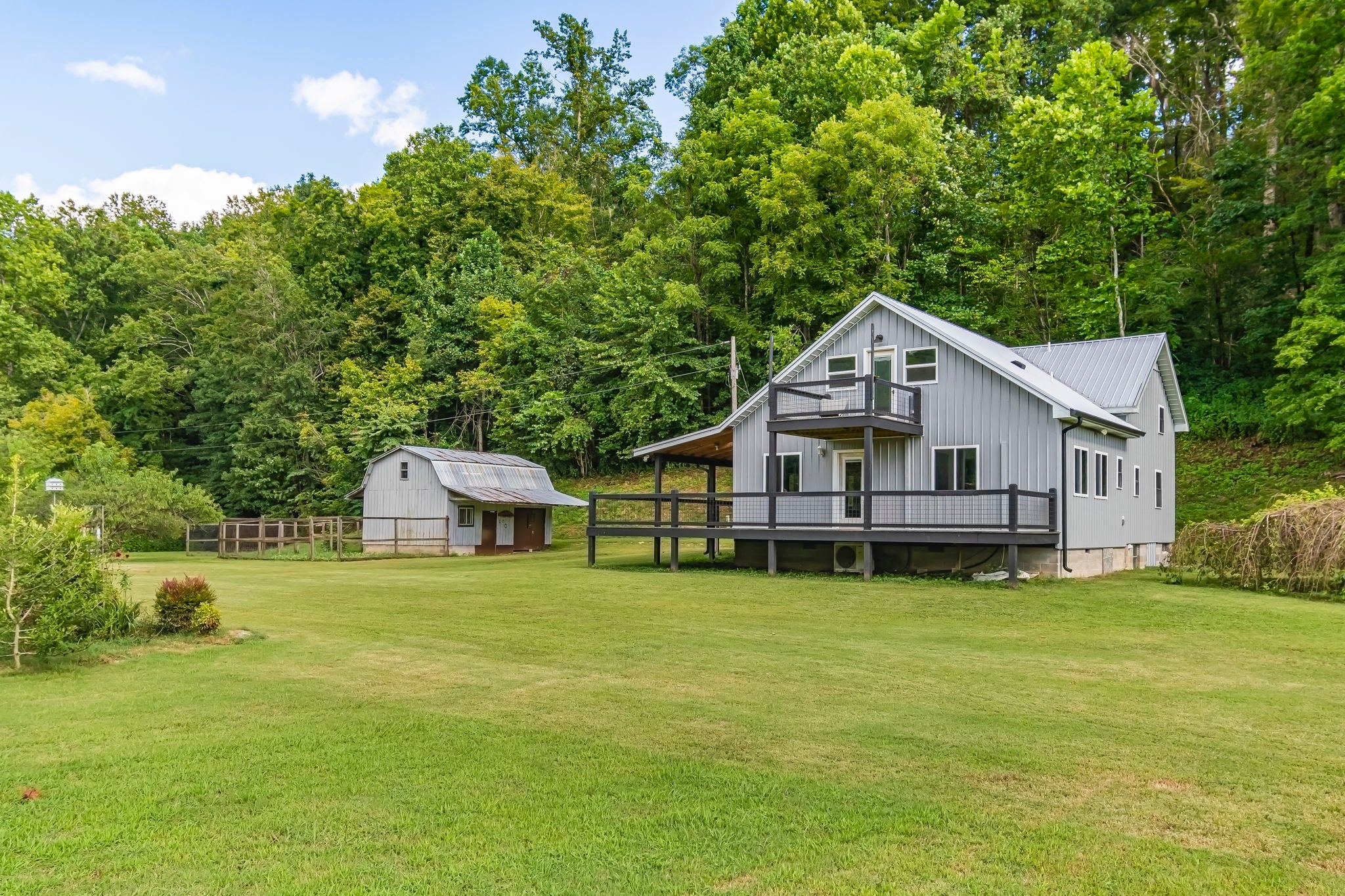 3344 Highway 438 E