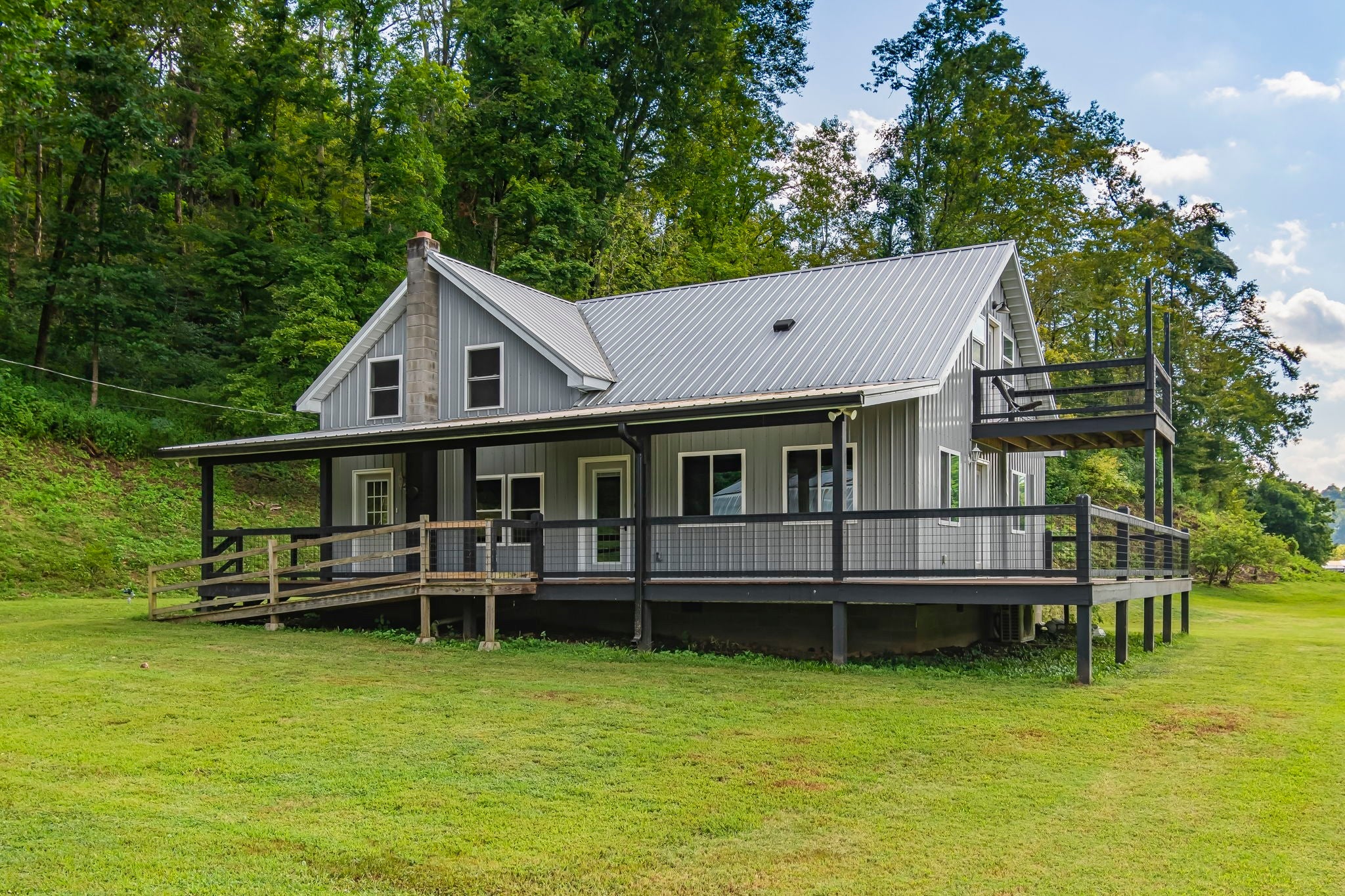 3344 Highway 438 E