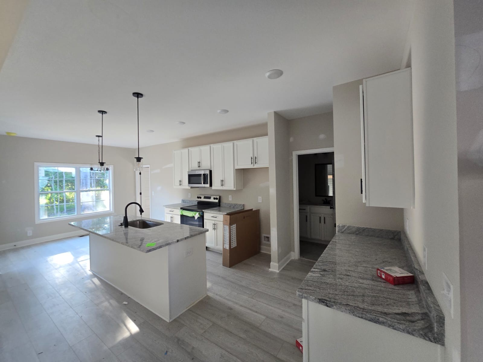 518 N Halifax Ct