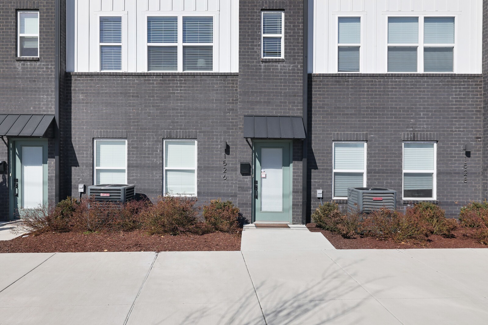 1526 Lebanon Pike