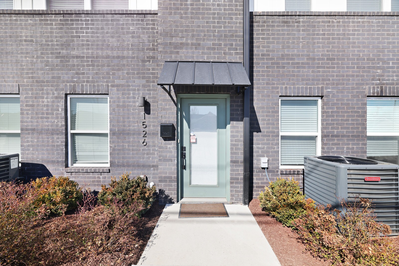 1526 Lebanon Pike