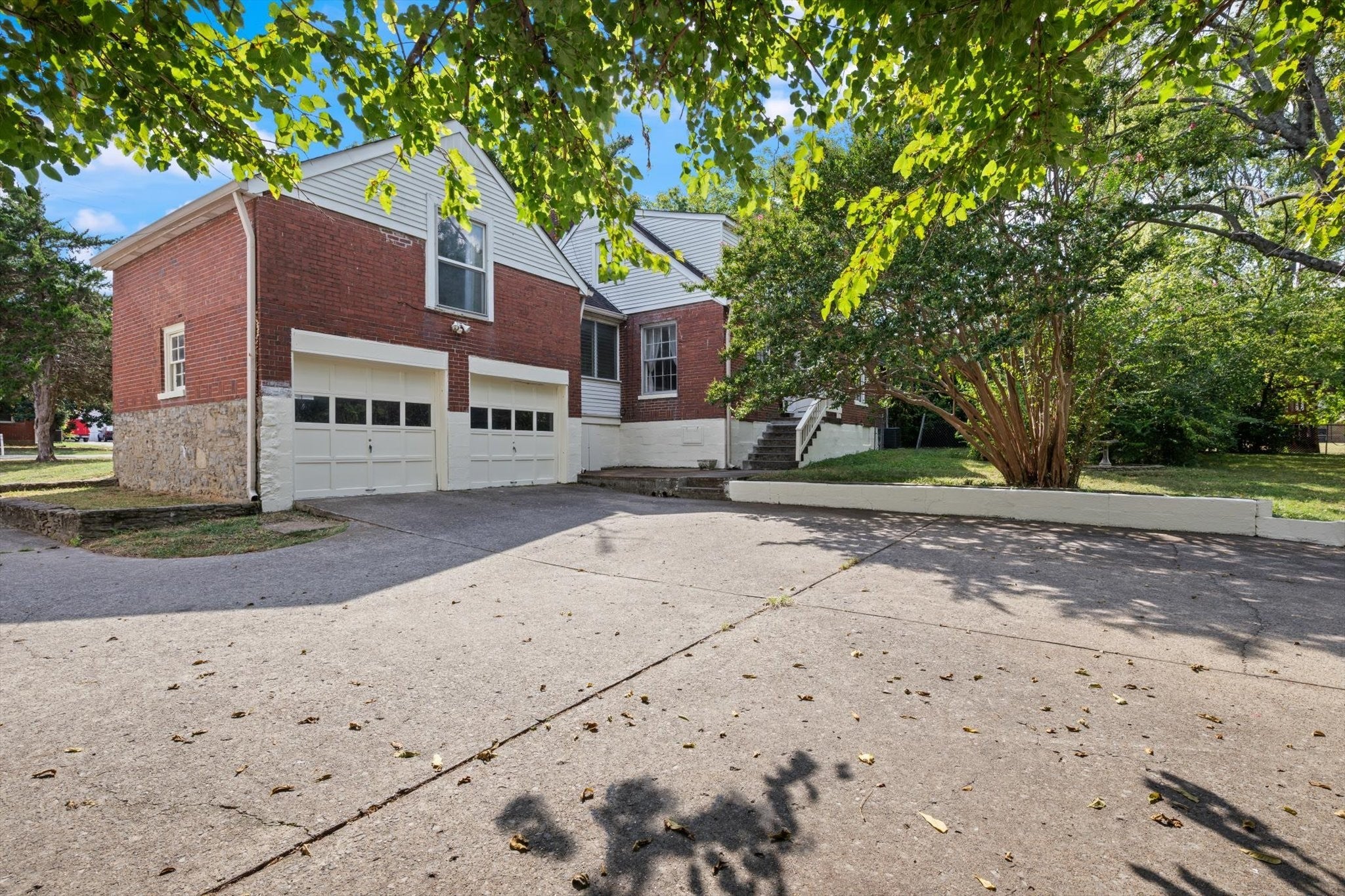 248 Sunrise Ave