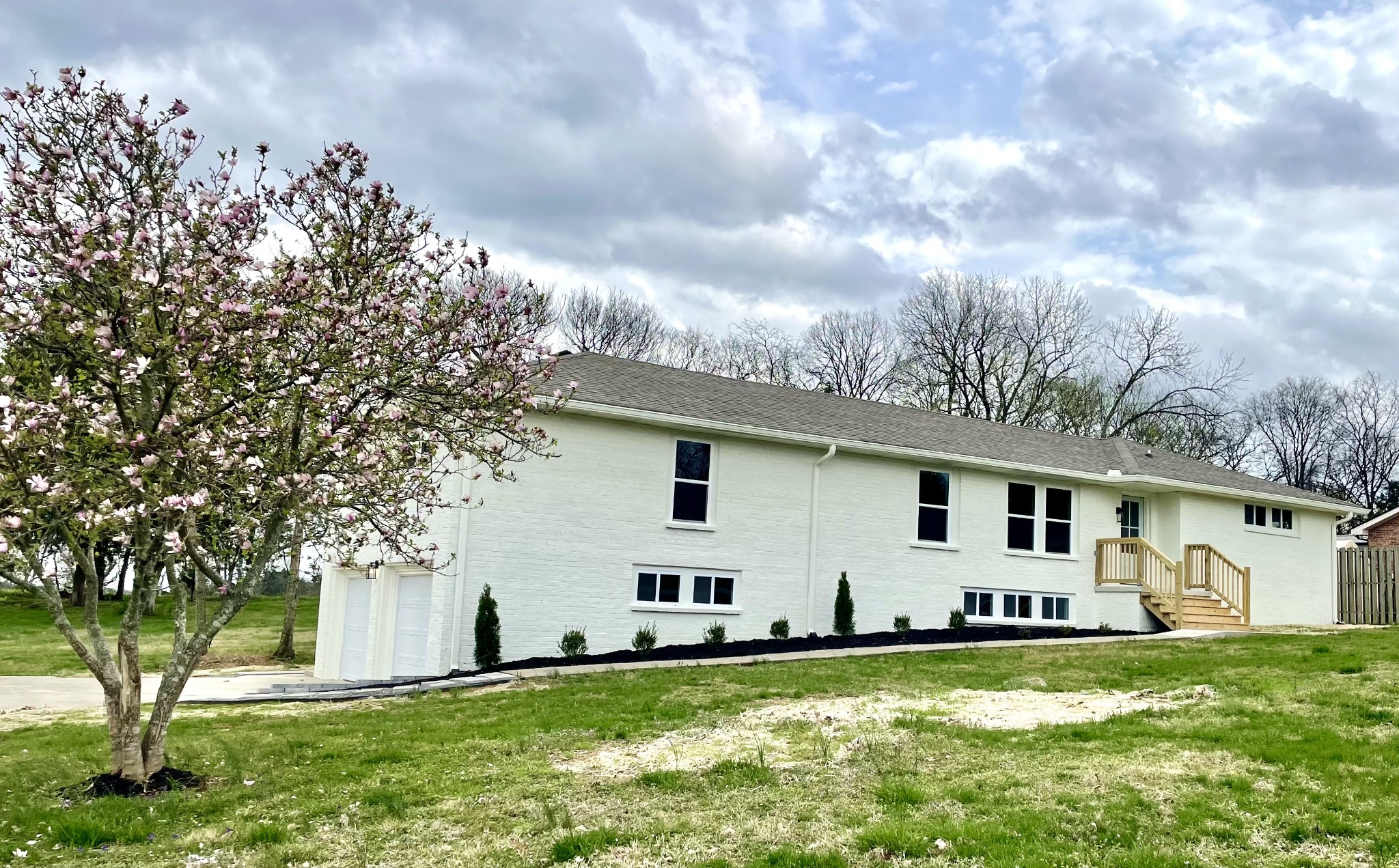 1332 Rivermont Dr