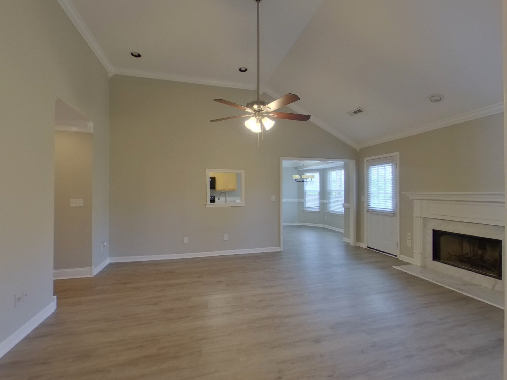 4029 Deer Run Trce