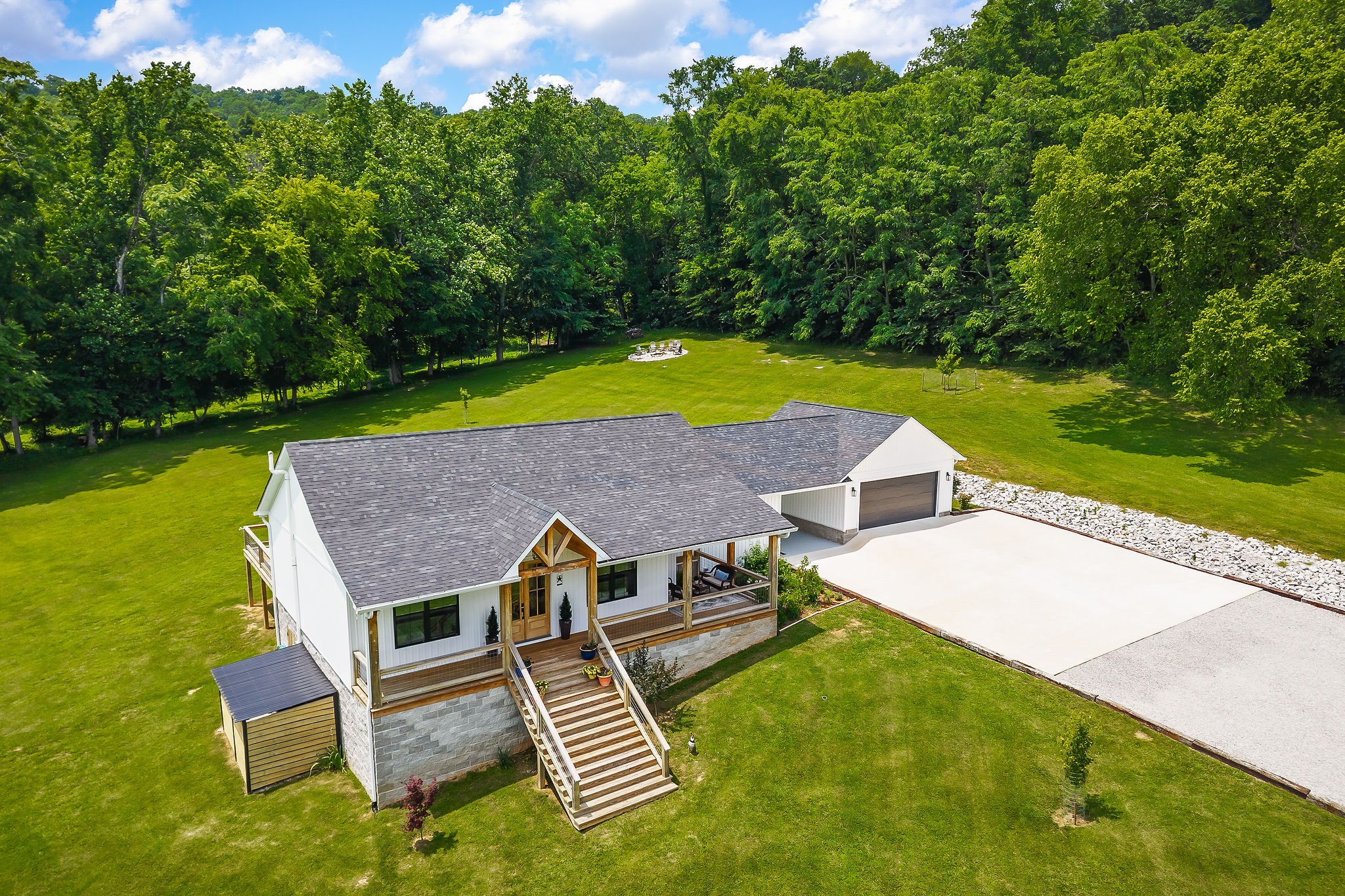 17124 Old Kentucky Rd