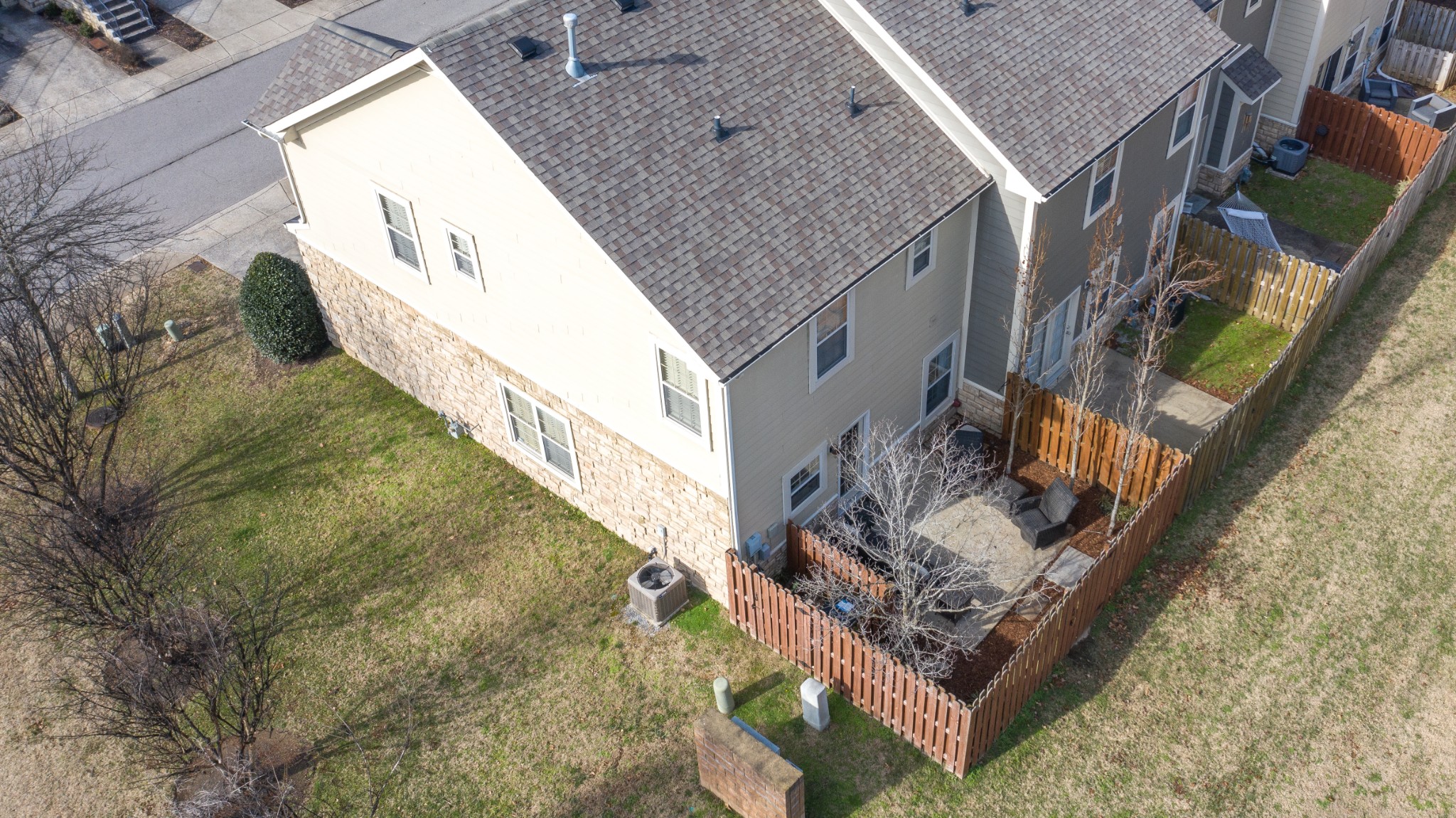 1040 Woodbury Falls Dr