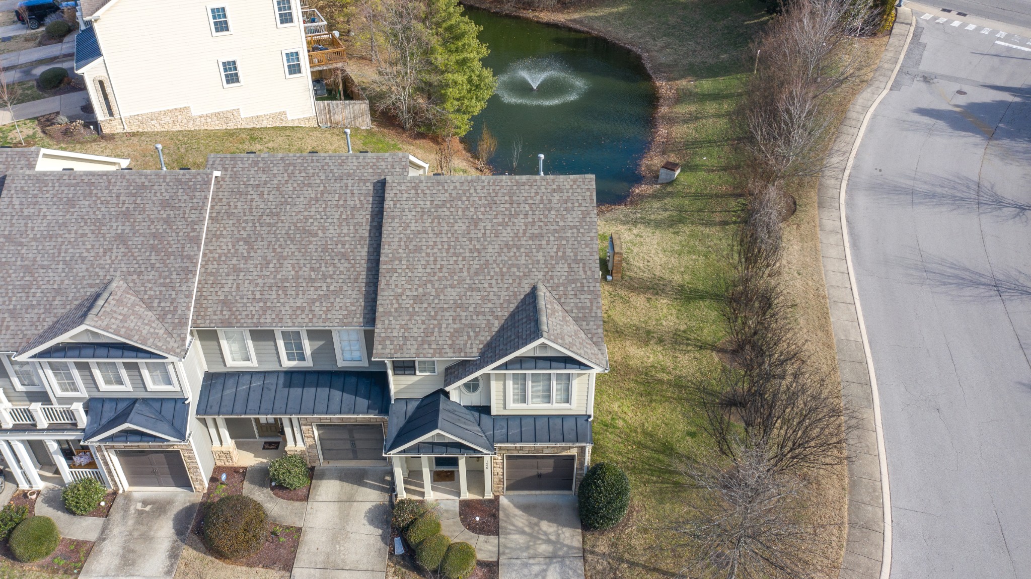 1040 Woodbury Falls Dr