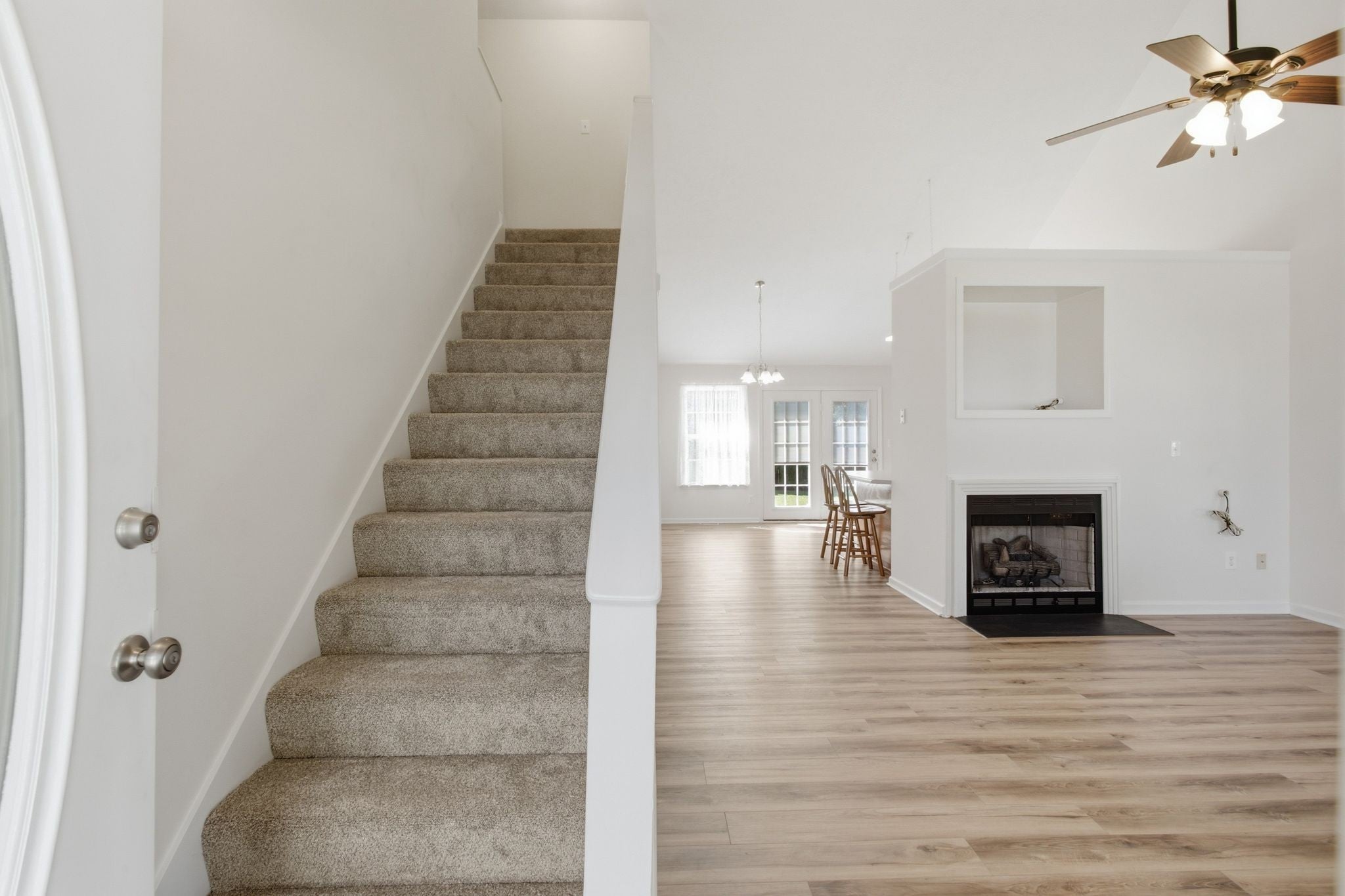 104 Creekview Dr