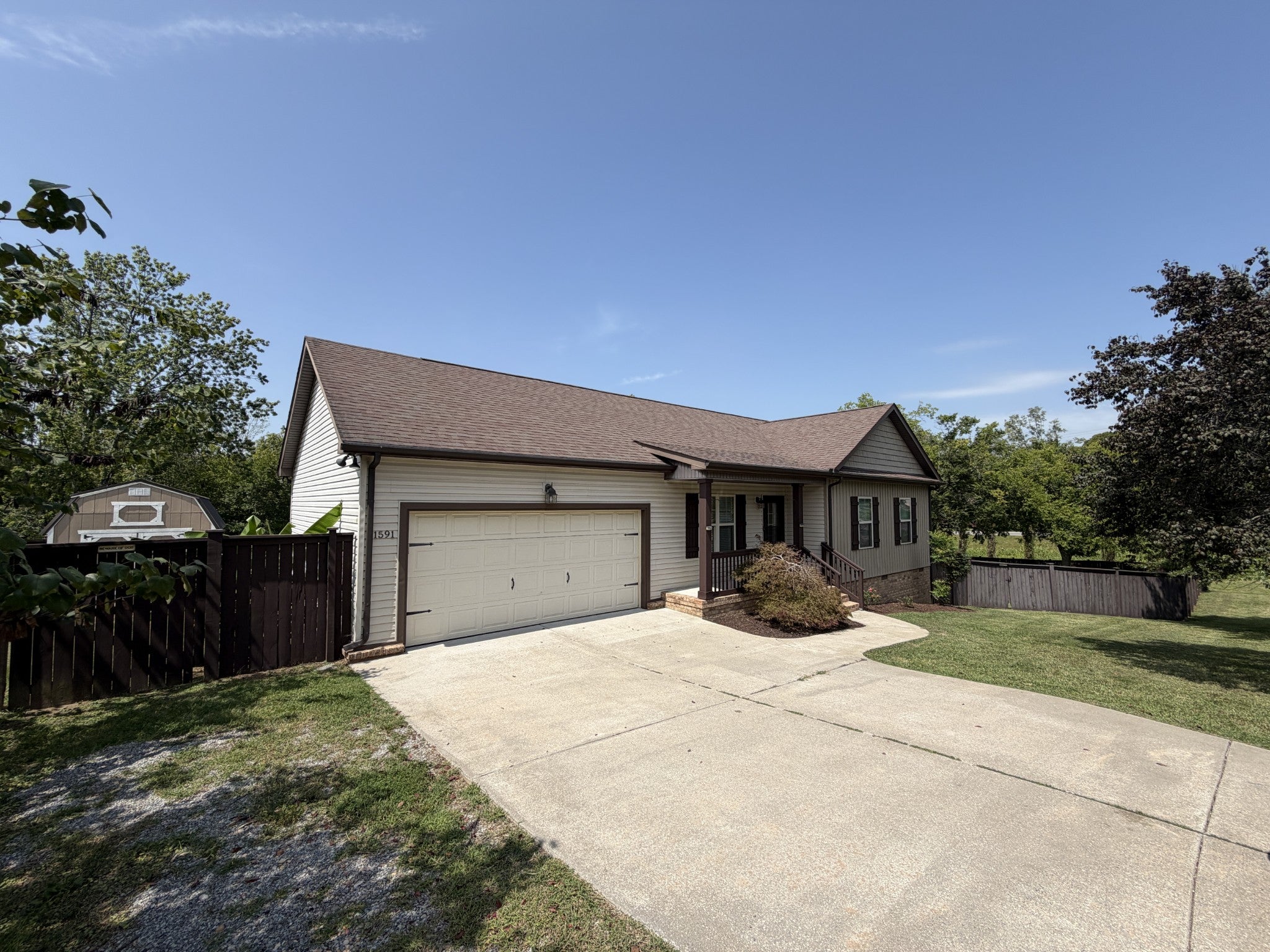 1591 E Broadway