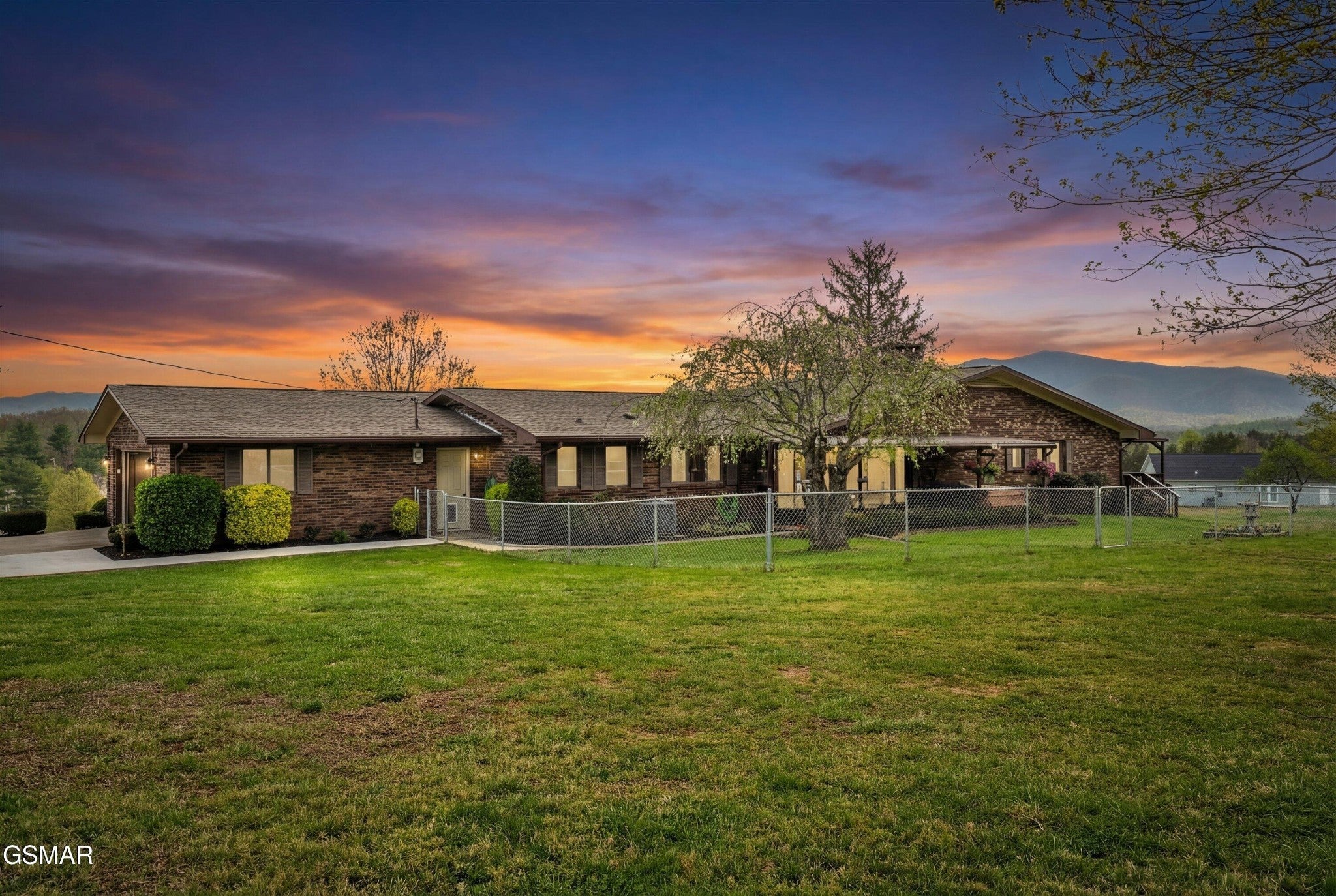 1279 Green Acres Drive