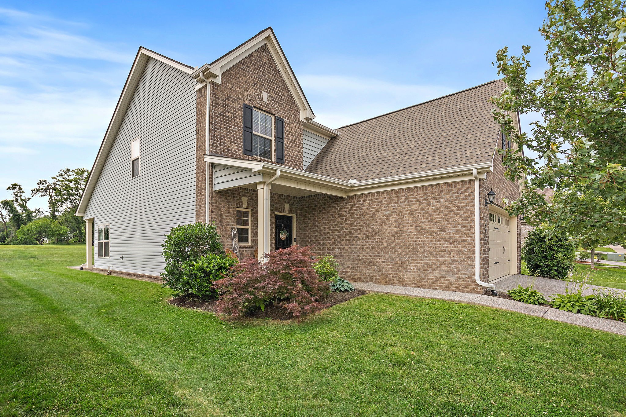 341 Lola Ln