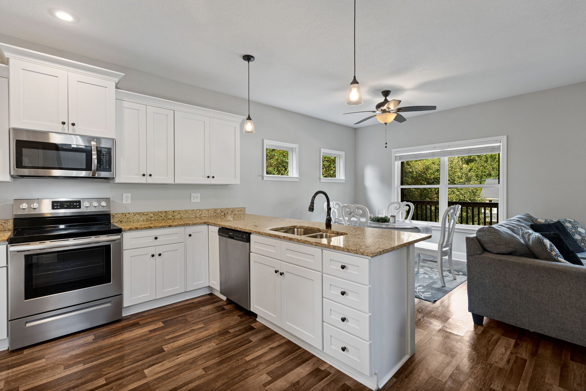 154 Neely Cir NE