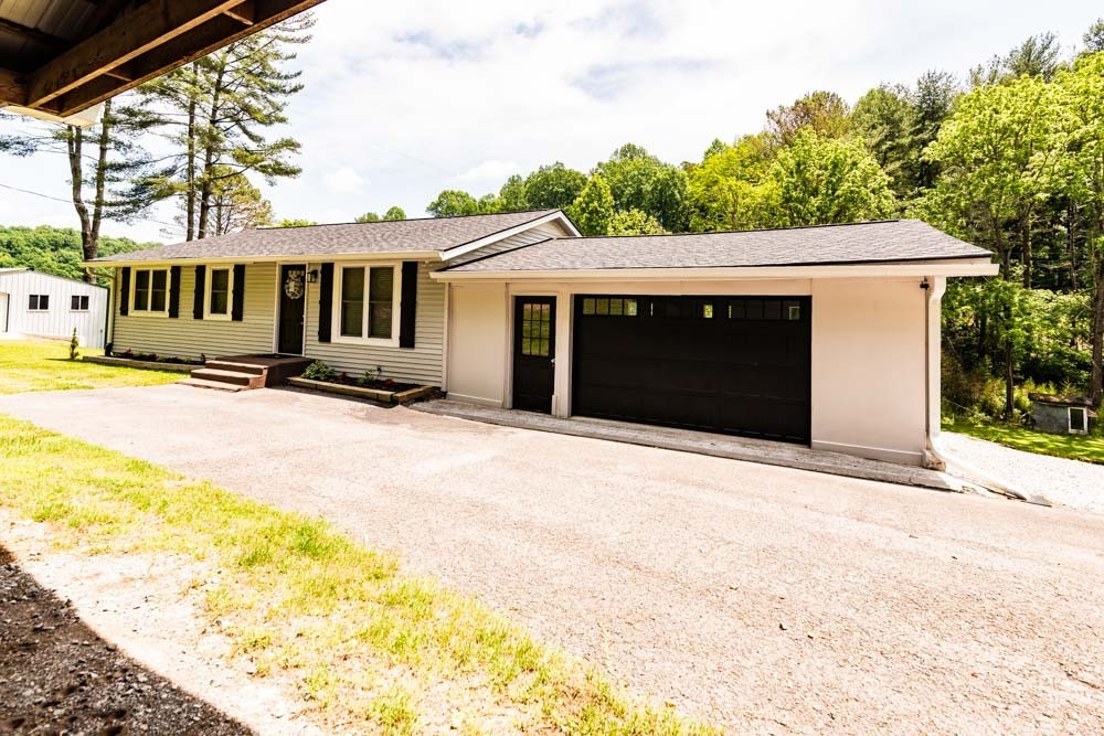 756 Shasteen Hollow Rd