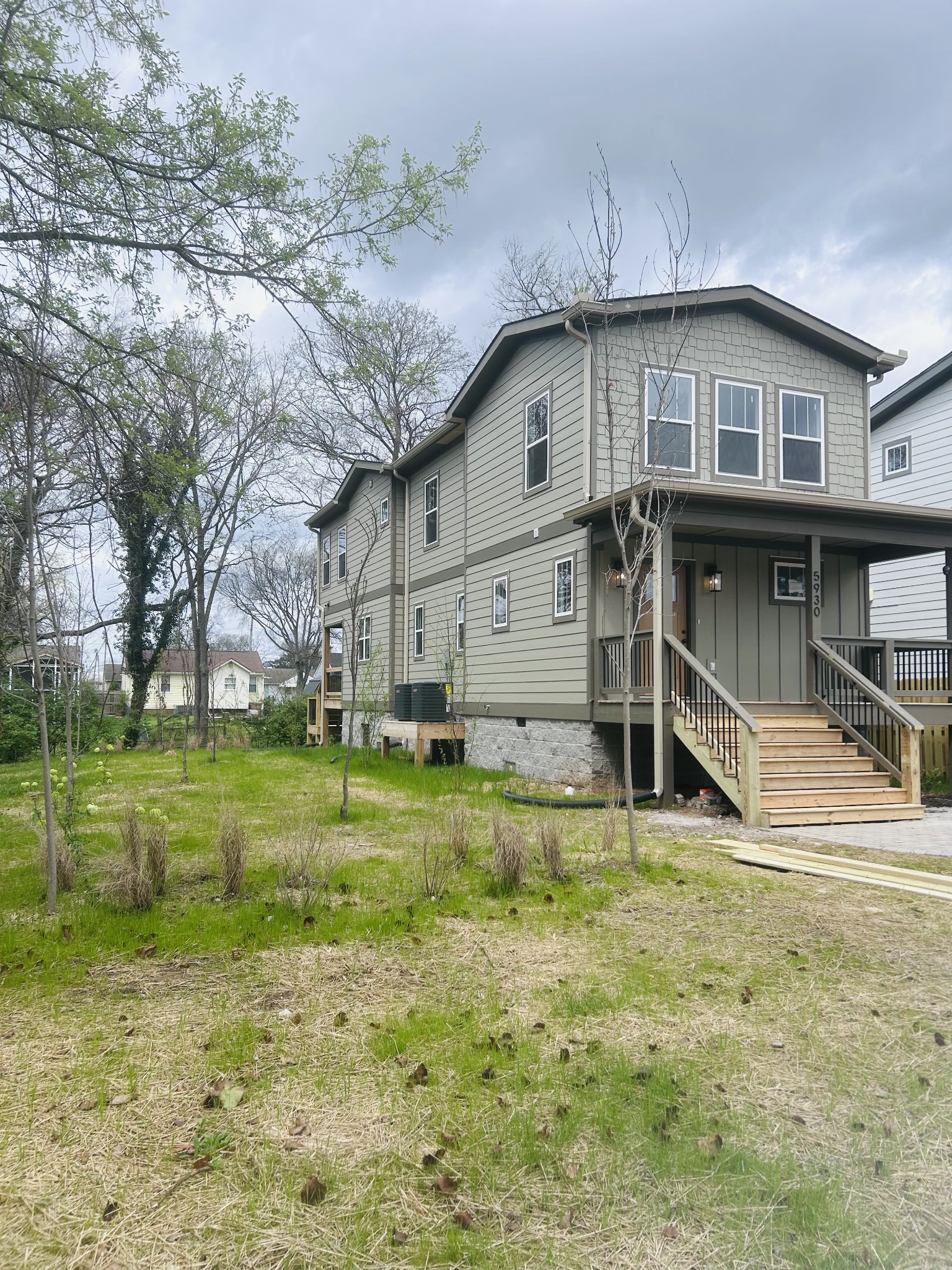 5930 Carl Pl