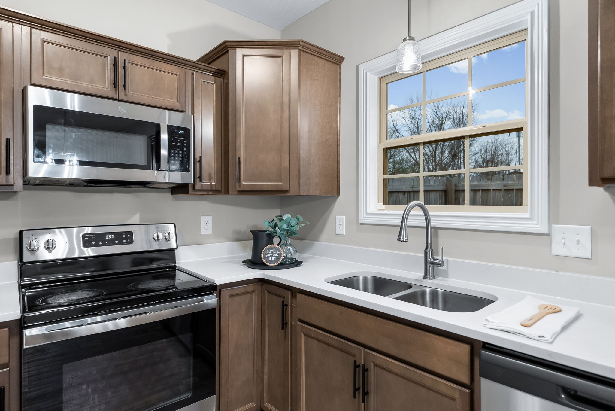 Oak Grove, Kentucky 42262, United States, 2 Bedrooms Bedrooms, ,2 BathroomsBathrooms,Residential,Active,257353