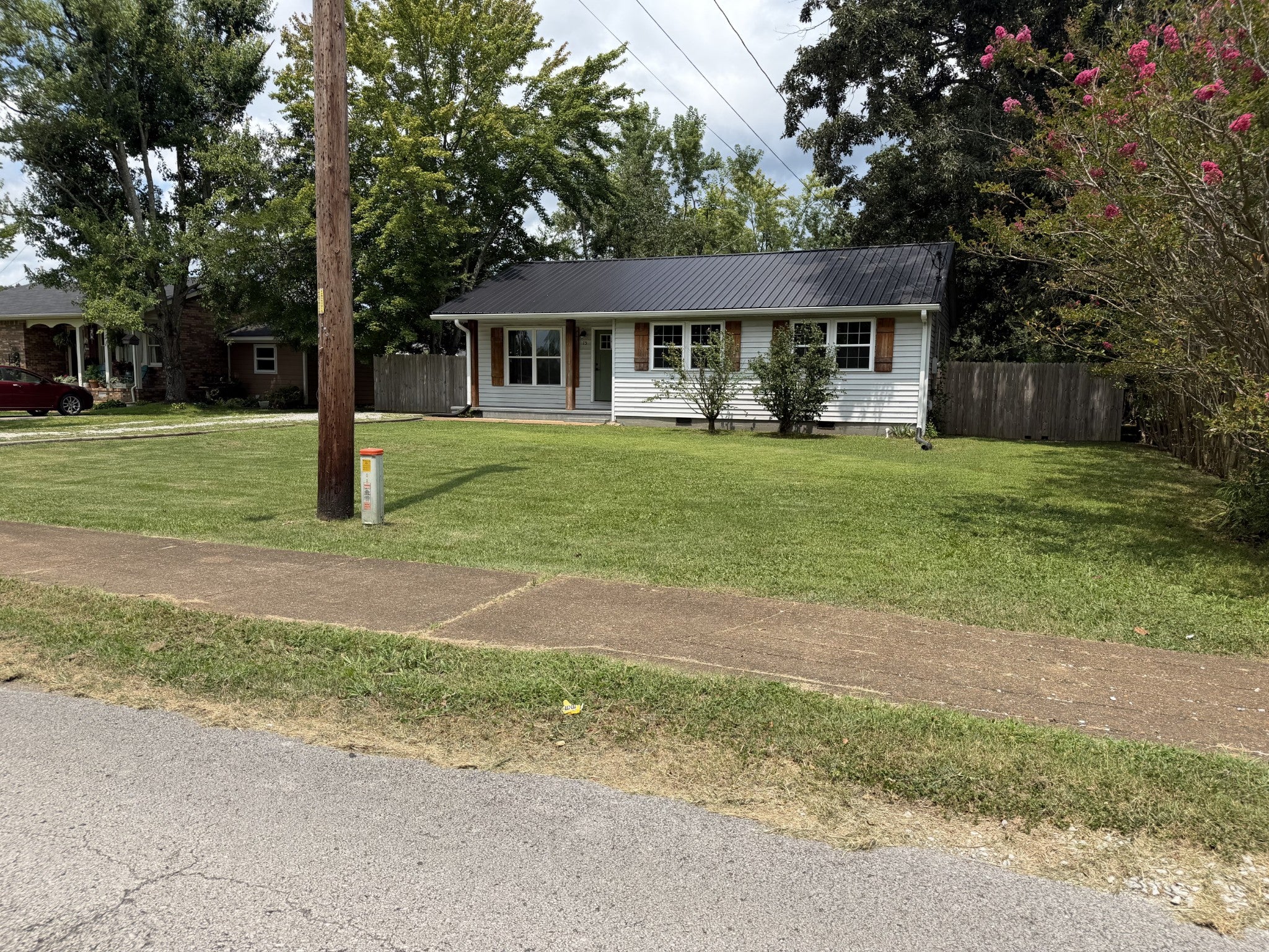 15 Forrest Ave