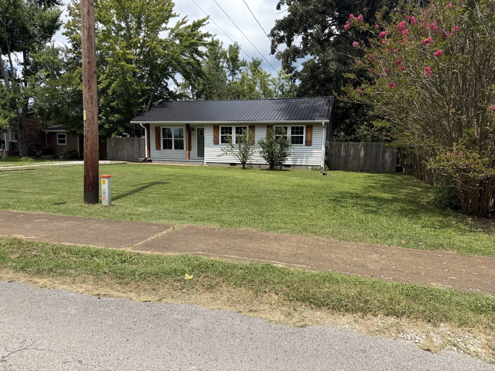 15 Forrest Ave