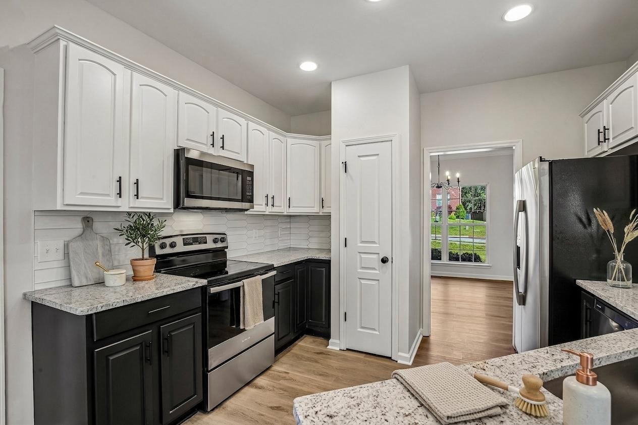 101 Fieldcrest Ct