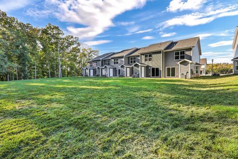 149 Quarry Point Dr Clarksville TN 37043