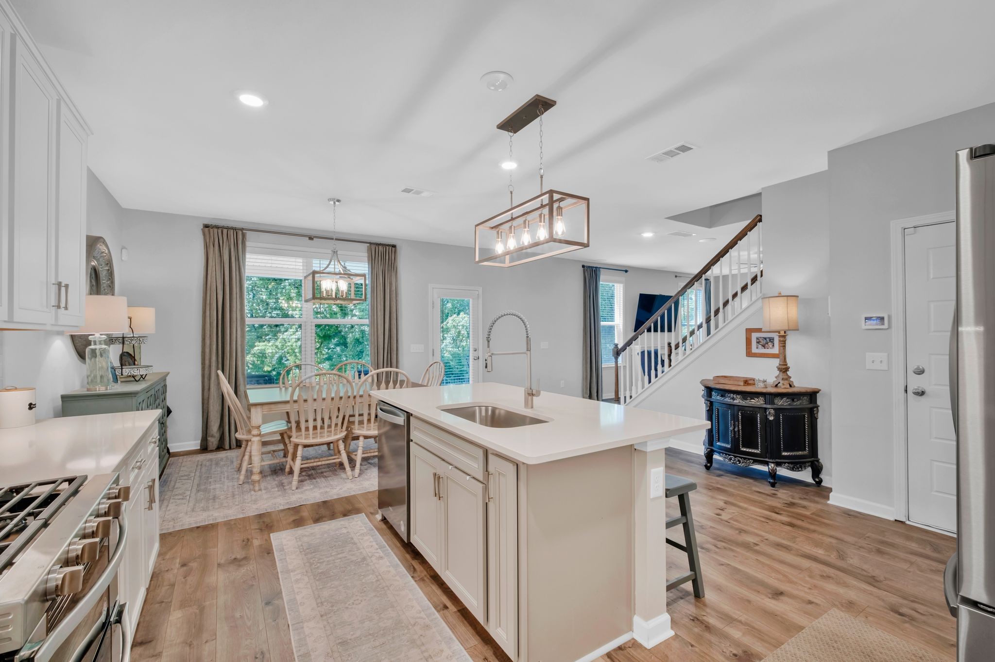 4112 Magnolia Farms Dr
