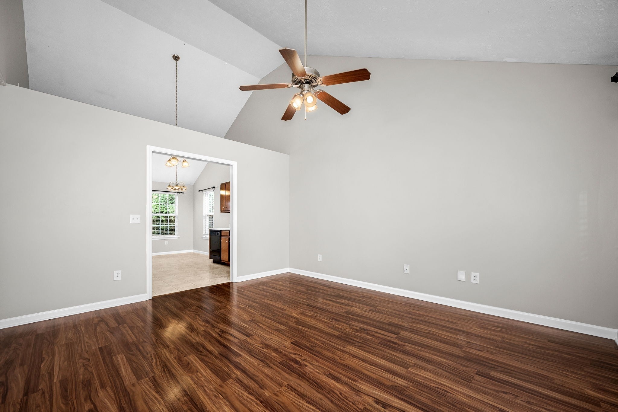 240 Meigs Dr