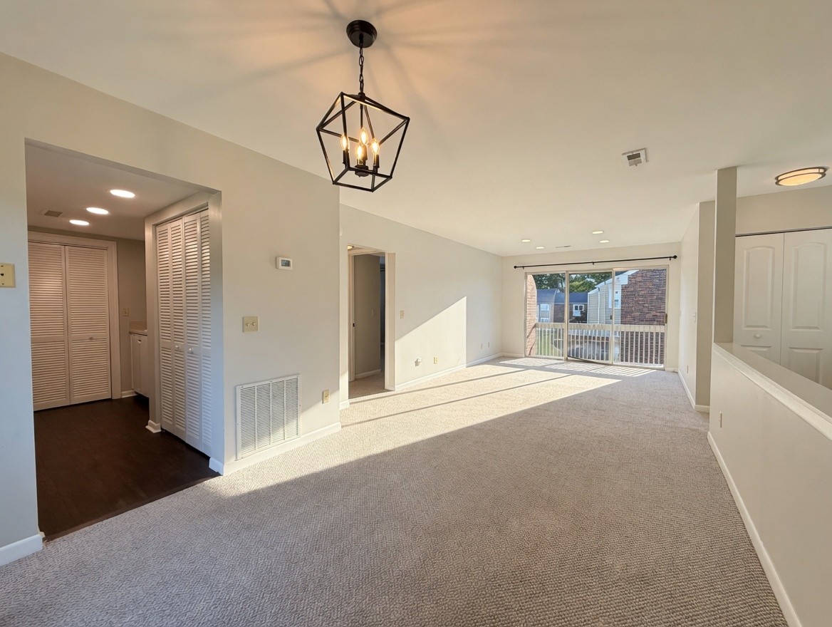 1702 Granville Rd