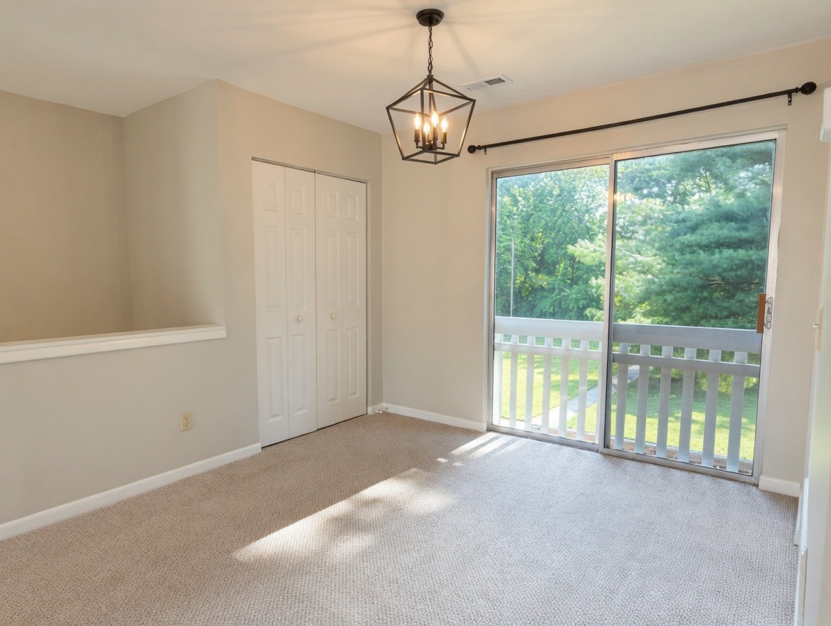 1702 Granville Rd