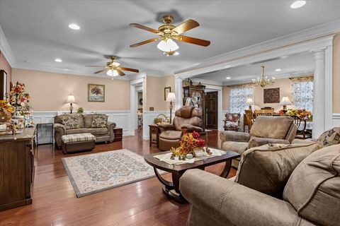 307 Crestview Dr Dickson TN 37055