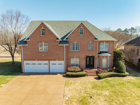 114 Courtside Ln Tullahoma TN 37388