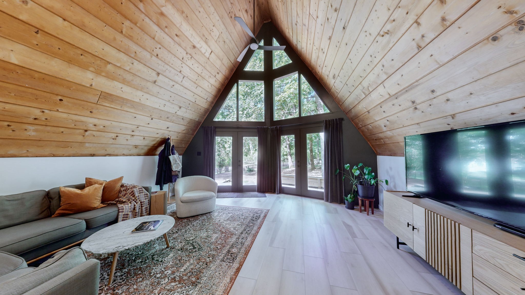 2235 Rock Springs Rd