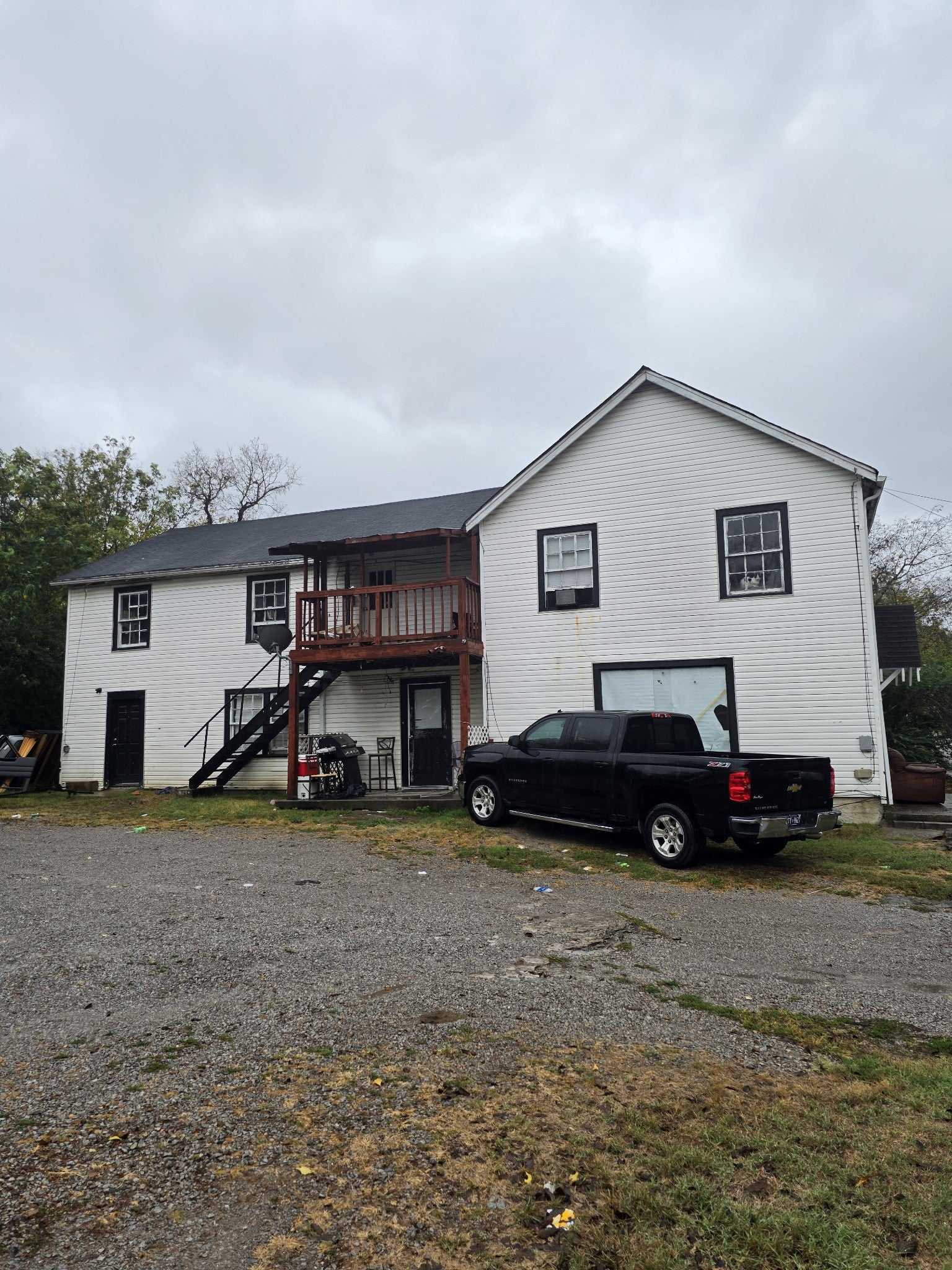 215 Adams St