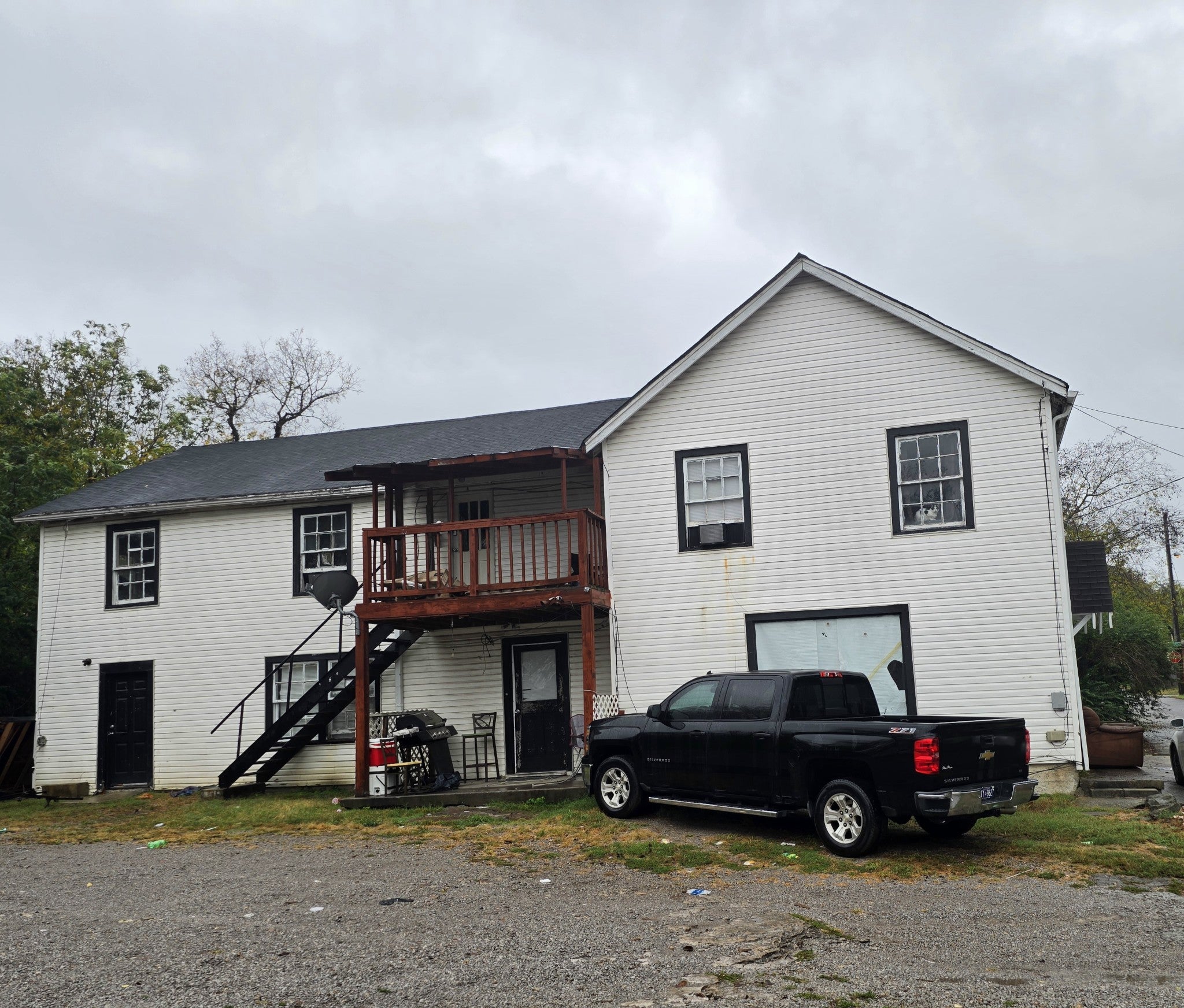 215 Adams St