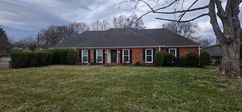 1913 Shenandoah Trl Lebanon TN 37087