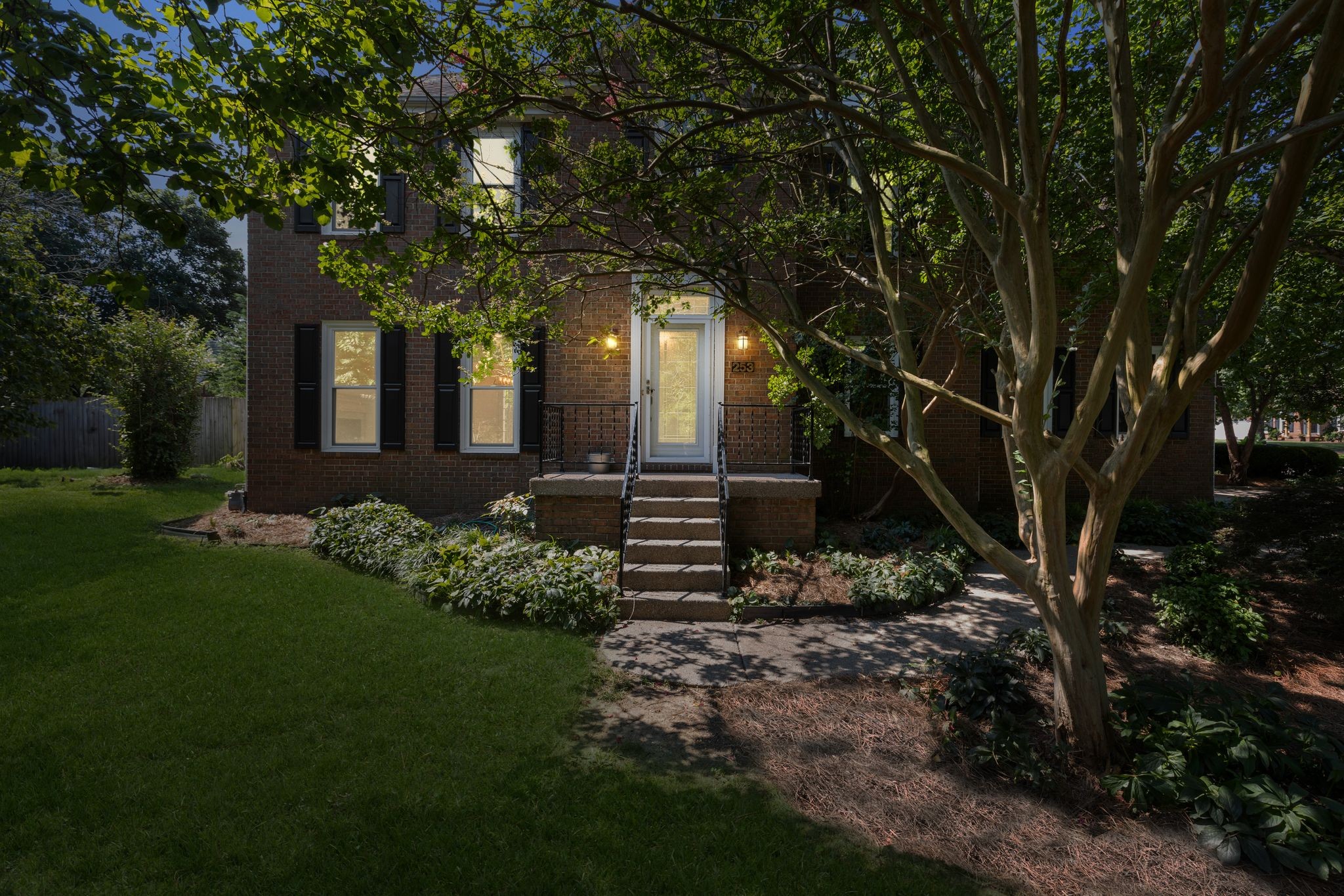 253 Freedom Dr