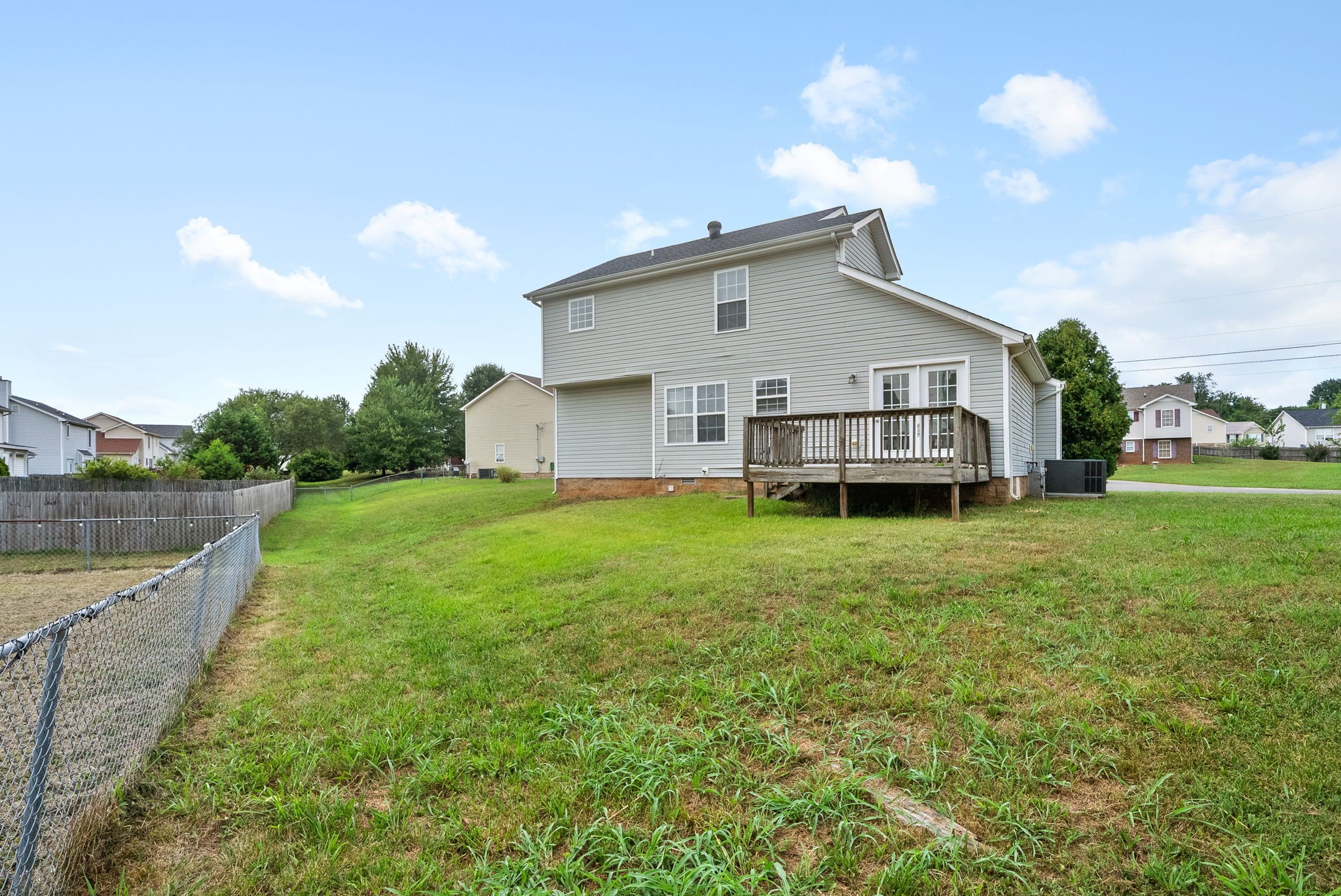 Clarksville, Tennessee 37042, United States, 3 Bedrooms Bedrooms, ,3 BathroomsBathrooms,Residential,Pending,183064