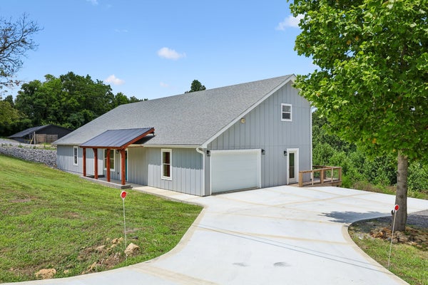 1124 DALE RIDGE RD, DOWELLTOWN, TN 37059 - Image 4f1f4f91bcce41da90bfd655222d92e6/961541520