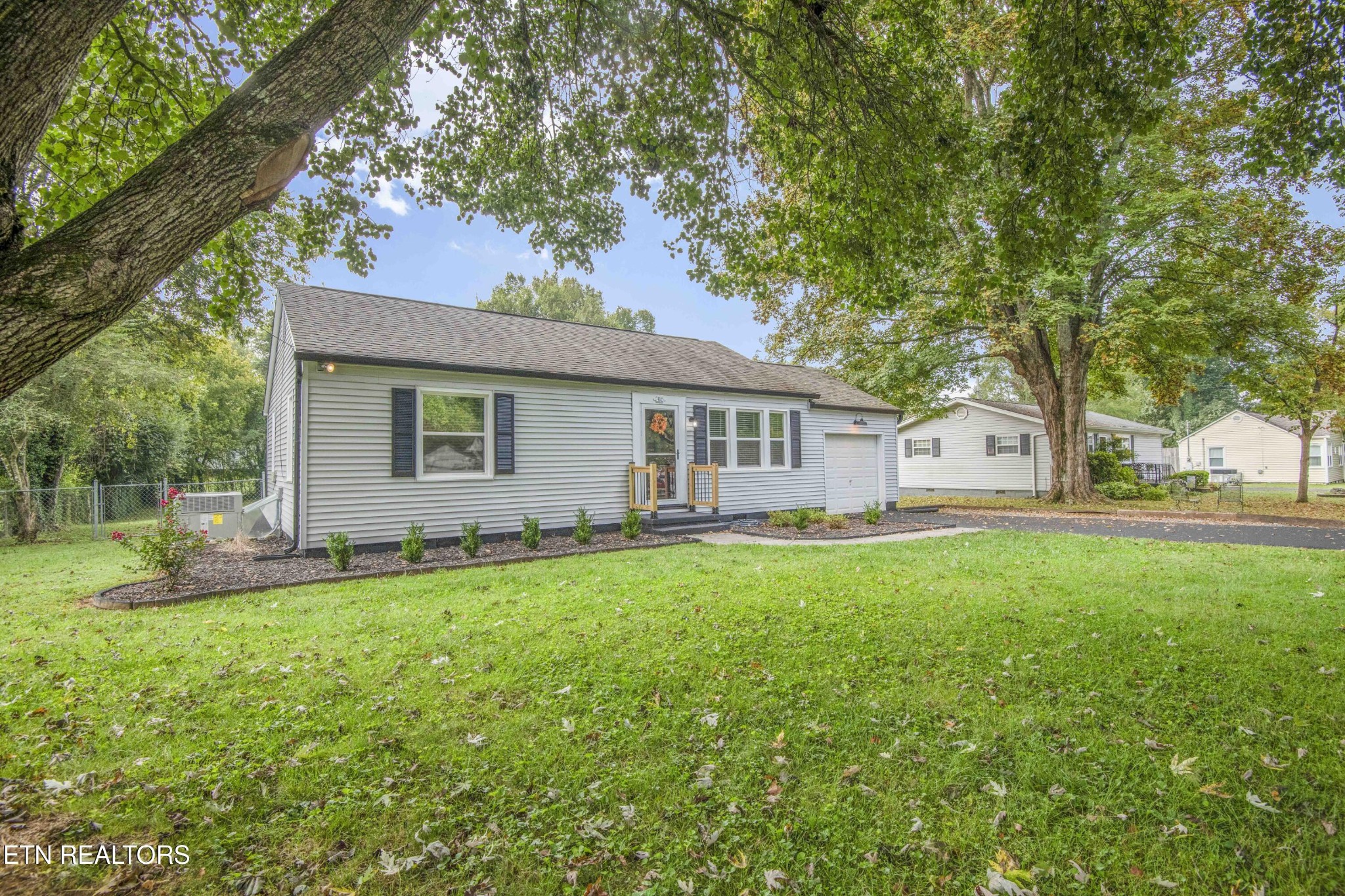 310 Canterbury Drive