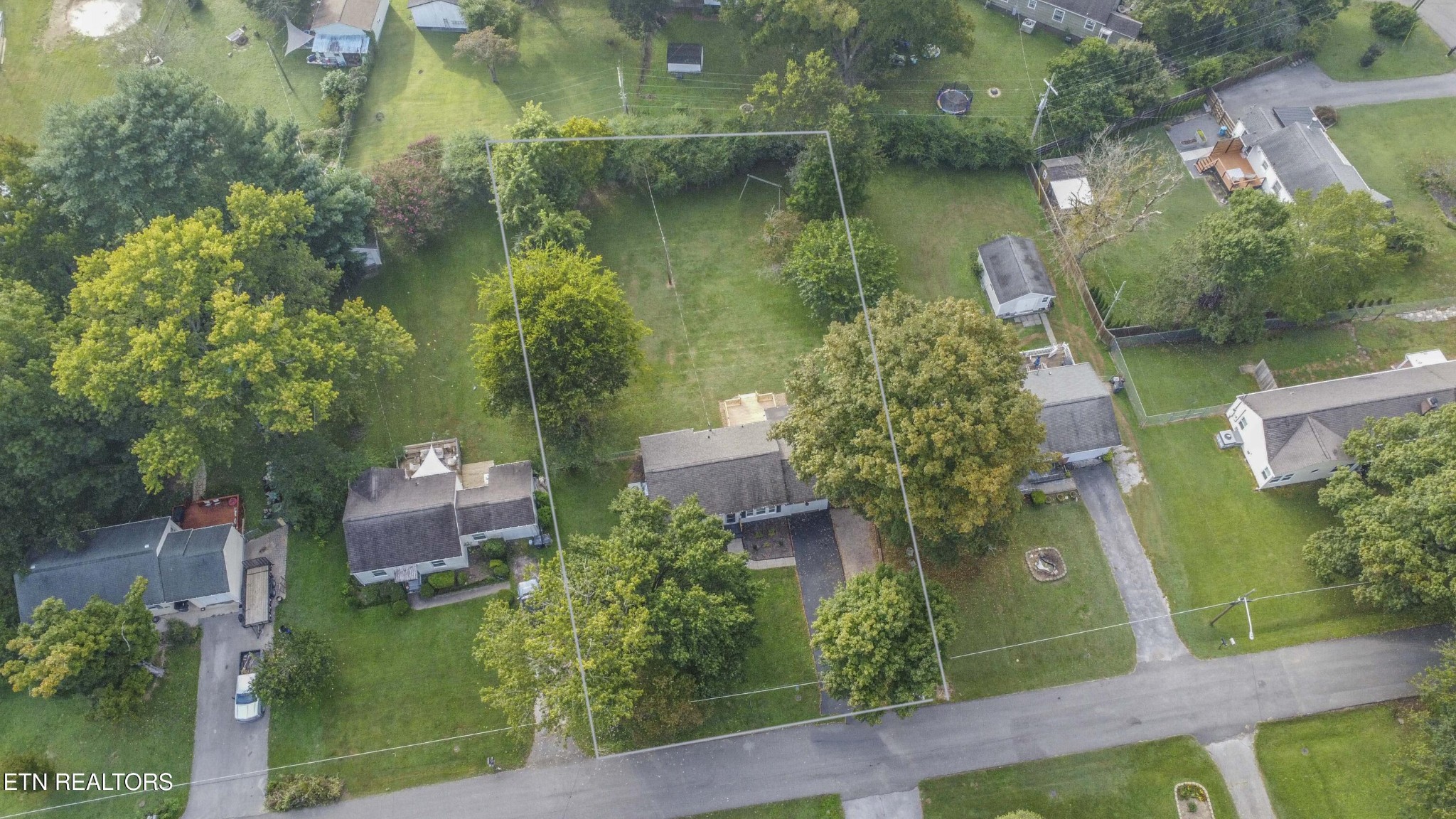 310 Canterbury Drive