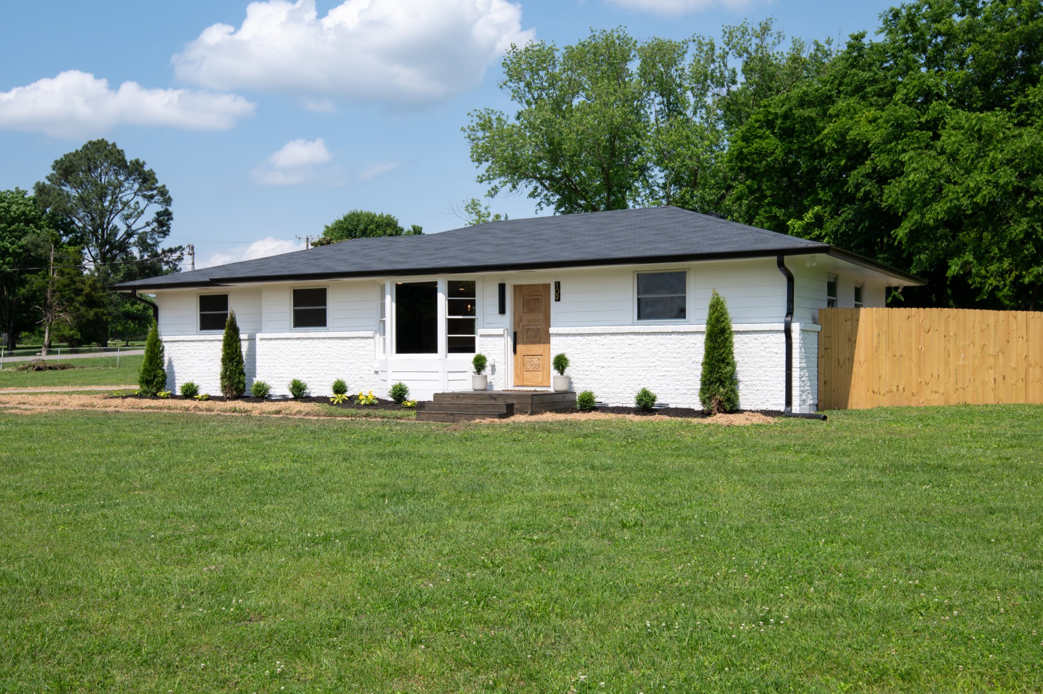 109 Arta Dr